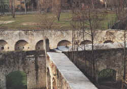 cliccare per ingrandire (147 kb)